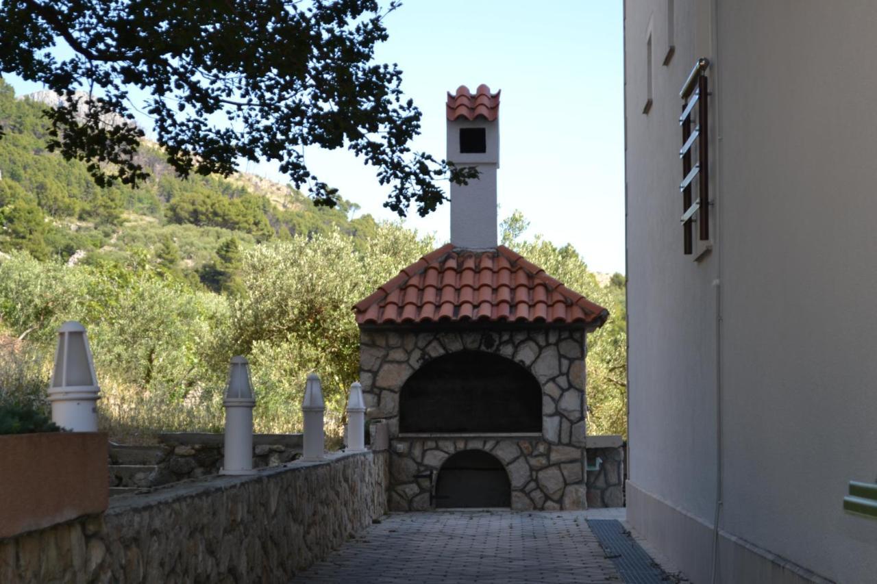 Suncana Sara Tucepi Exterior photo